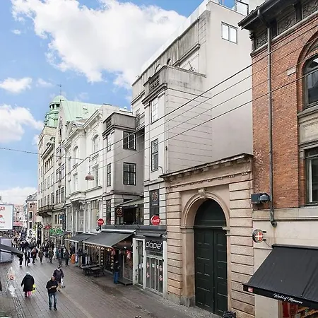 Heart Of Downtown - Modern & Balcony Apartment Copenhagen